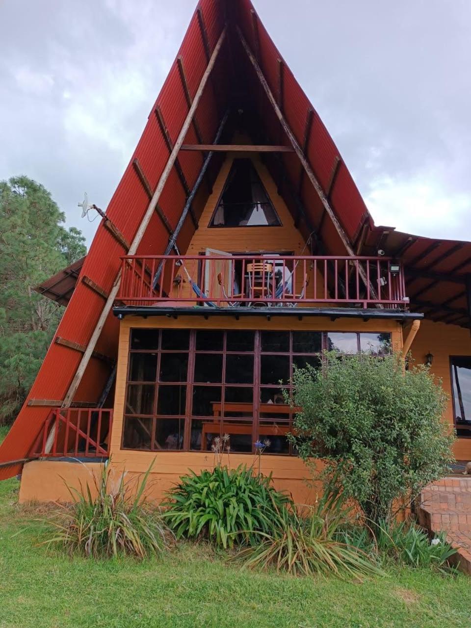 Chalets Amarelo Suesca Bagian luar foto