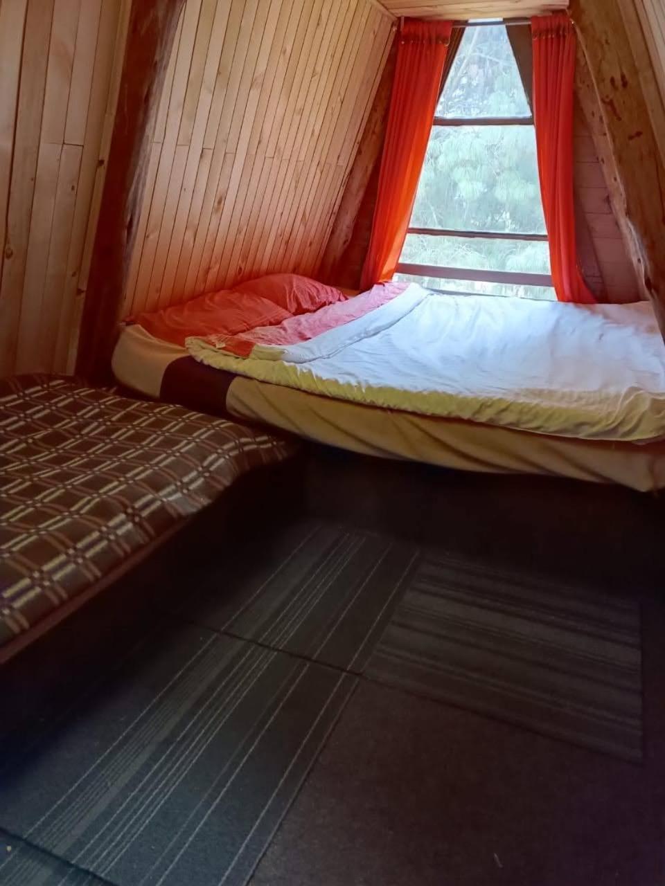 Chalets Amarelo Suesca Bagian luar foto